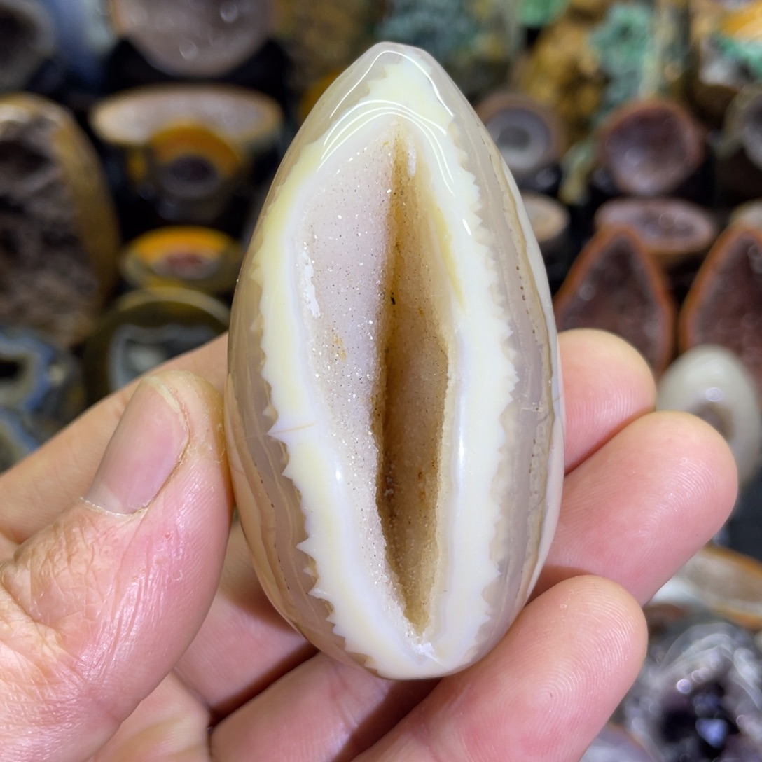 水晶大型摆件未镶嵌