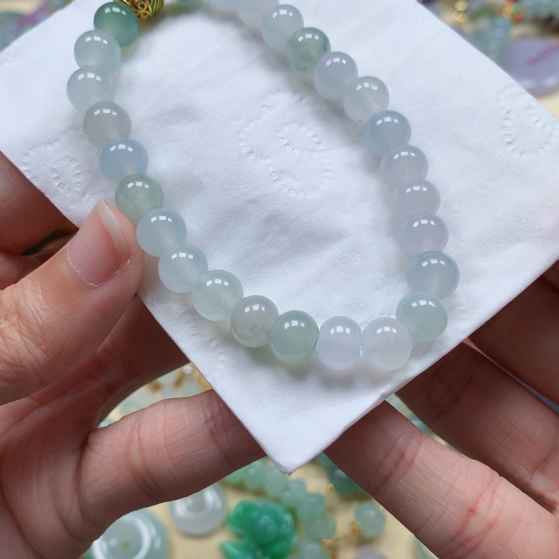 翡翠未镶嵌颈饰是