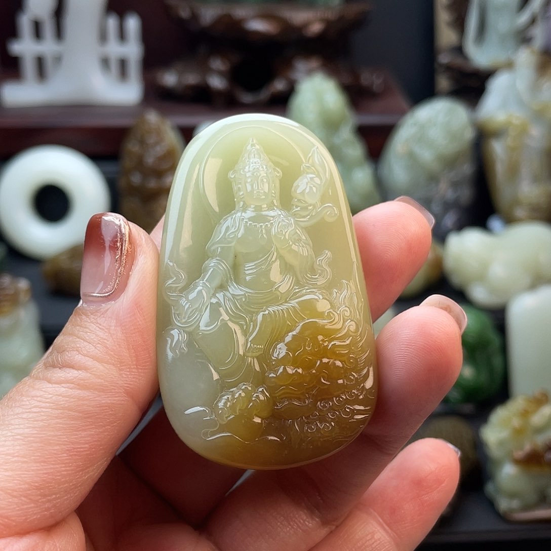 和田玉颈饰未镶嵌知**乐