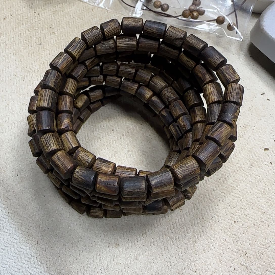 沉香沉香碎屑奇楠沉香桶珠单圈多样性发一条