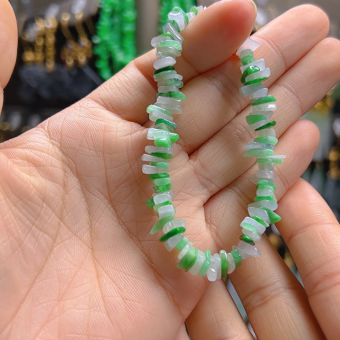 未镶嵌翡翠耳饰翡翠