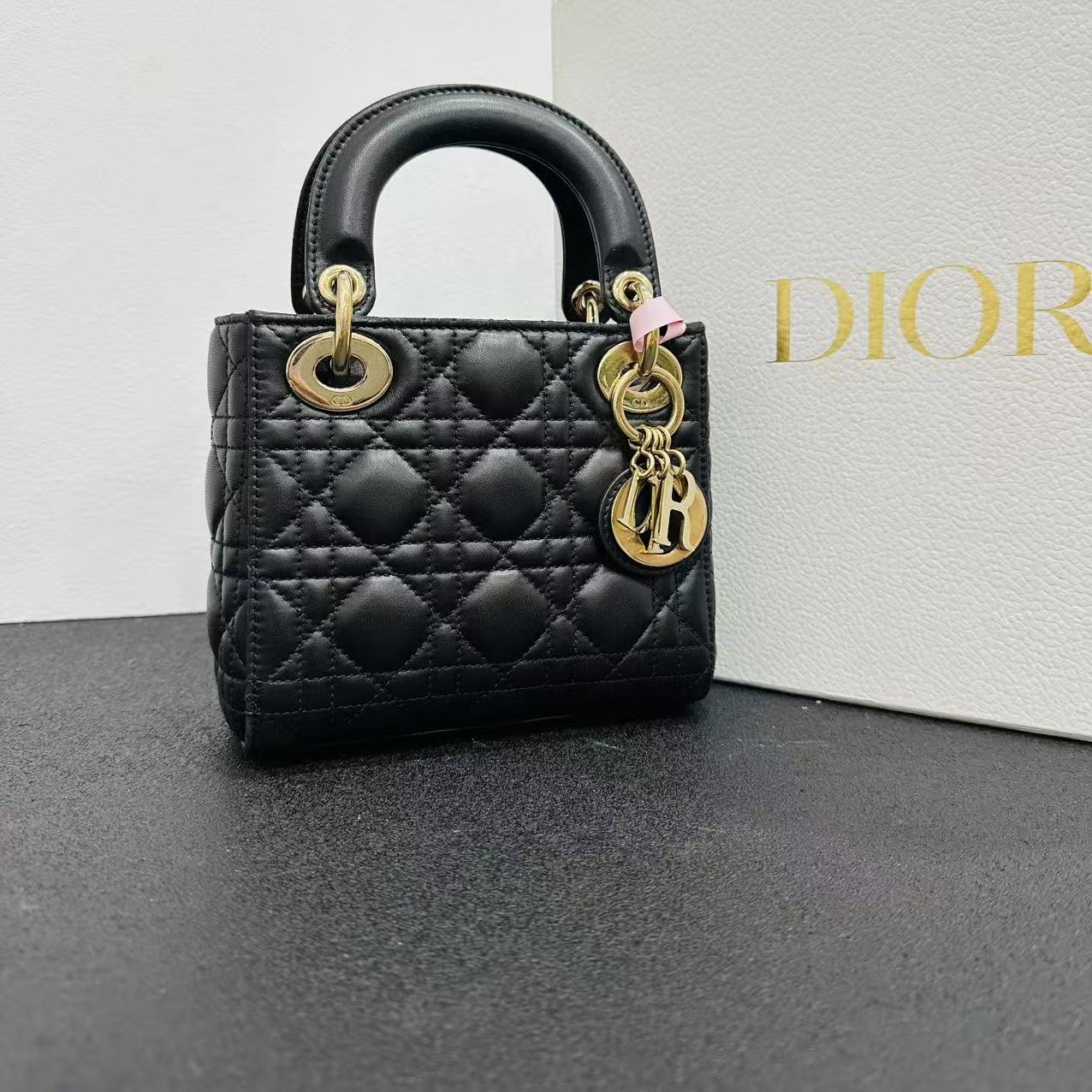 未使用 DIOR/迪奥 壹所/迪奥 三格戴妃 羊皮黑金斜挎包闲置 双12