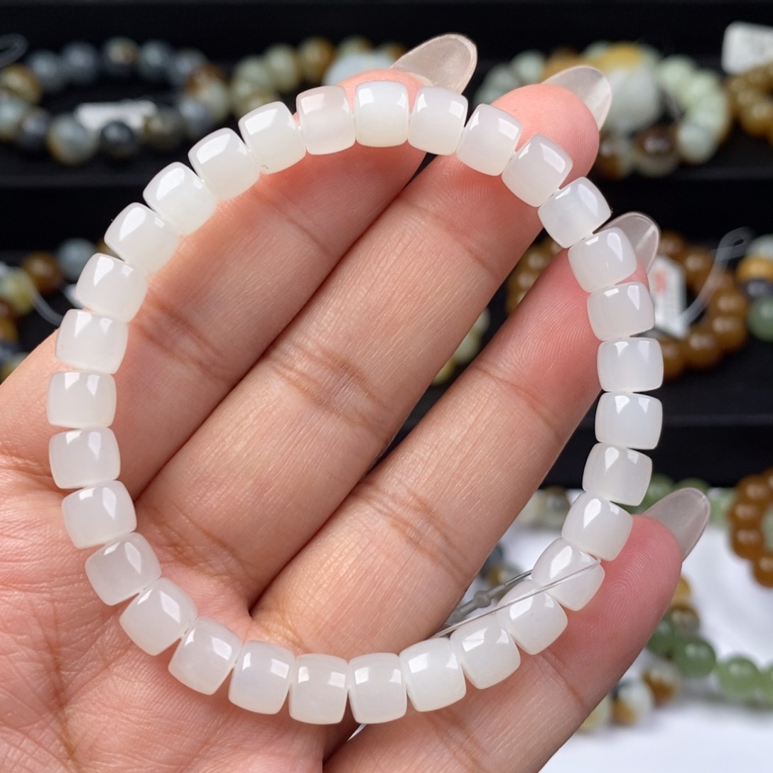 和田玉手串未镶嵌