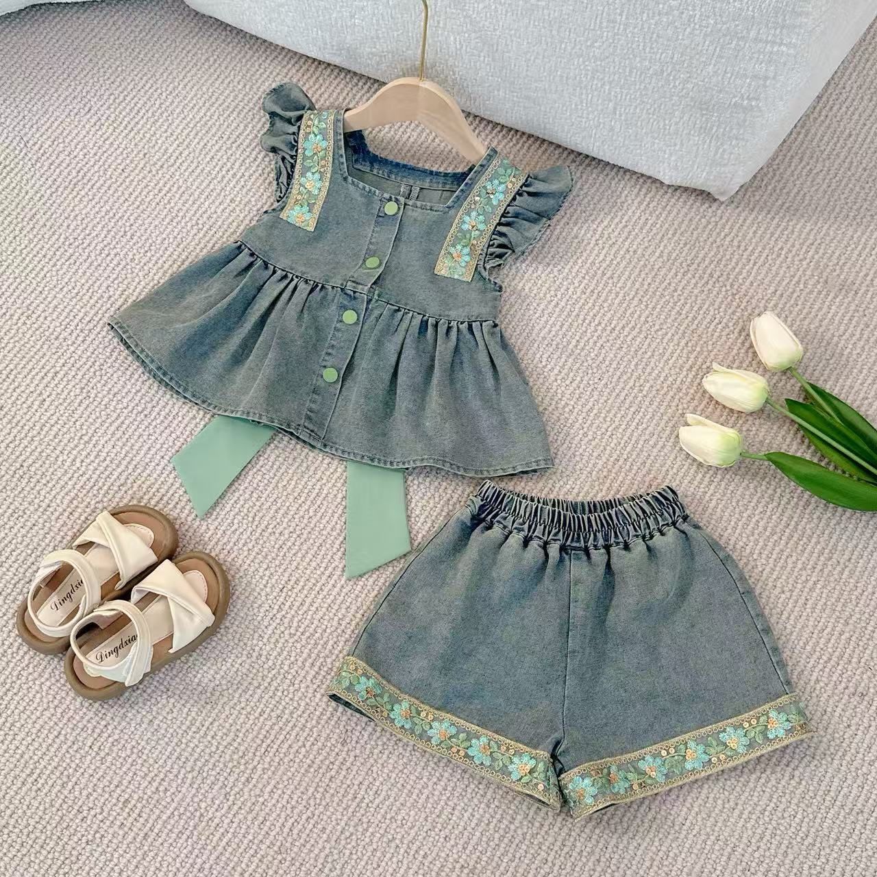 夏季女童洋气牛仔拼接刺绣短裤套装两件套SC40251