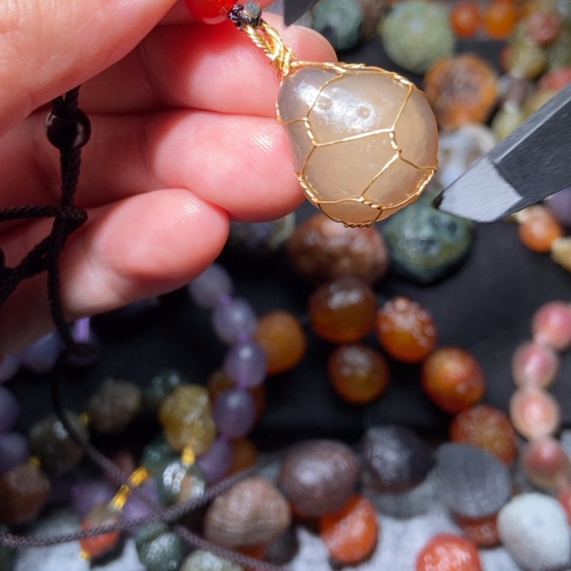 【闪购商品】玛瑙/玉髓项圈合金飘***忆