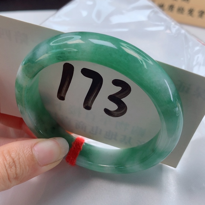 翡翠手镯未镶嵌强推