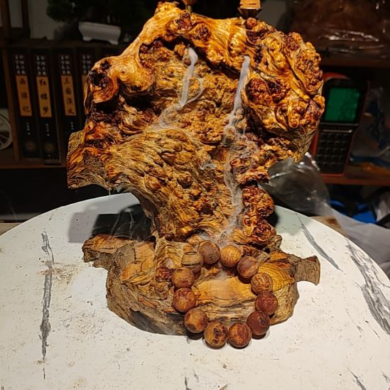 黎***云松木北沉香琥珀木天然造型山水摆件