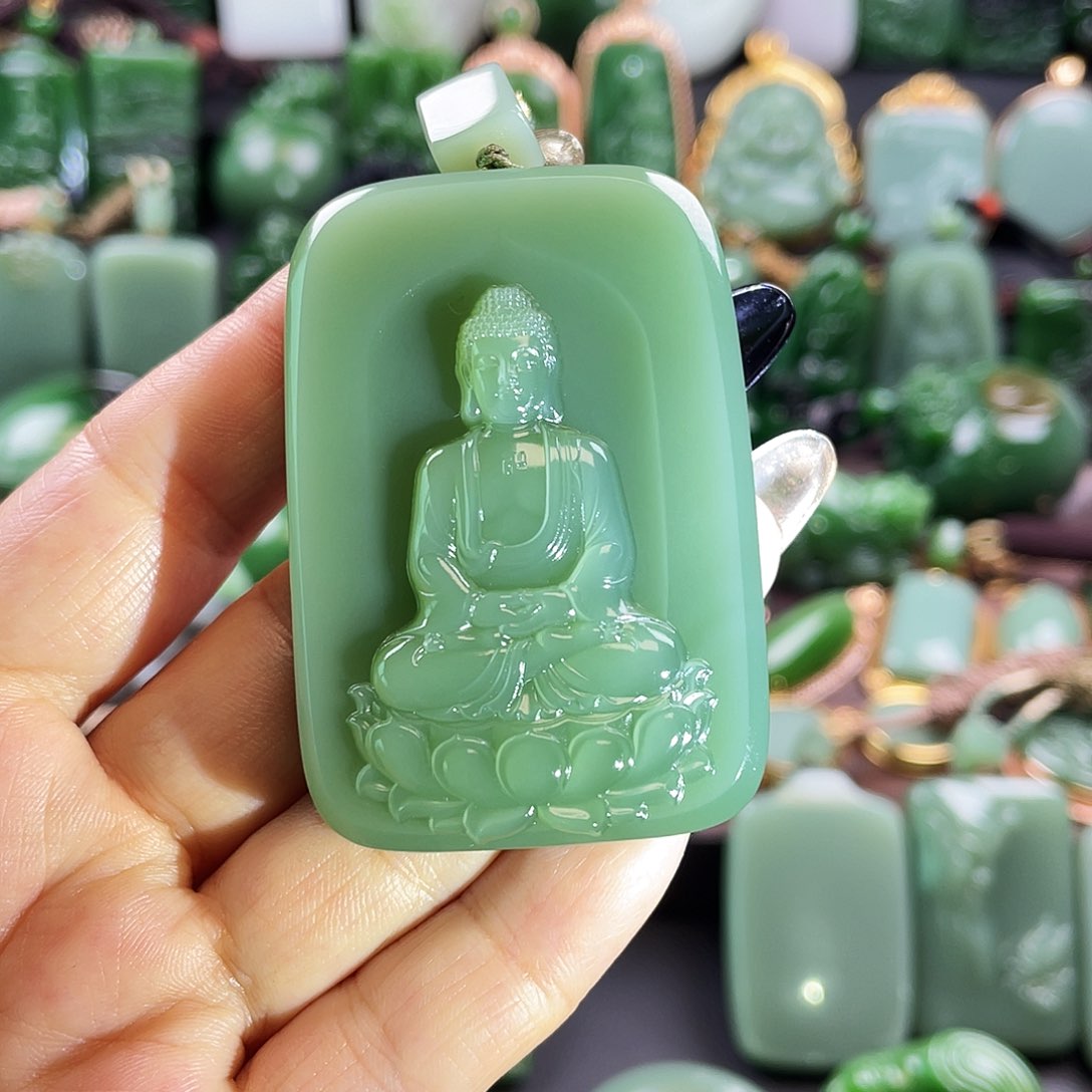 和田玉挂件未镶嵌踏**途