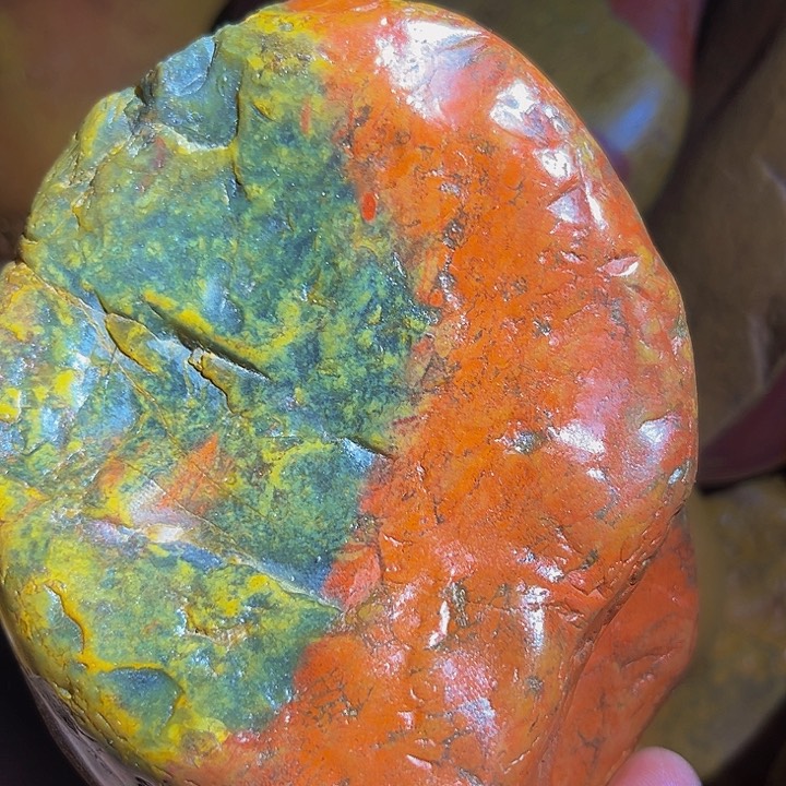 老挝石奇**湖黄蜡石手串