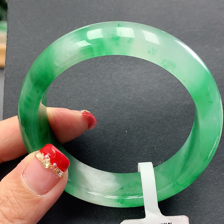 石英质玉手镯未镶嵌悠*