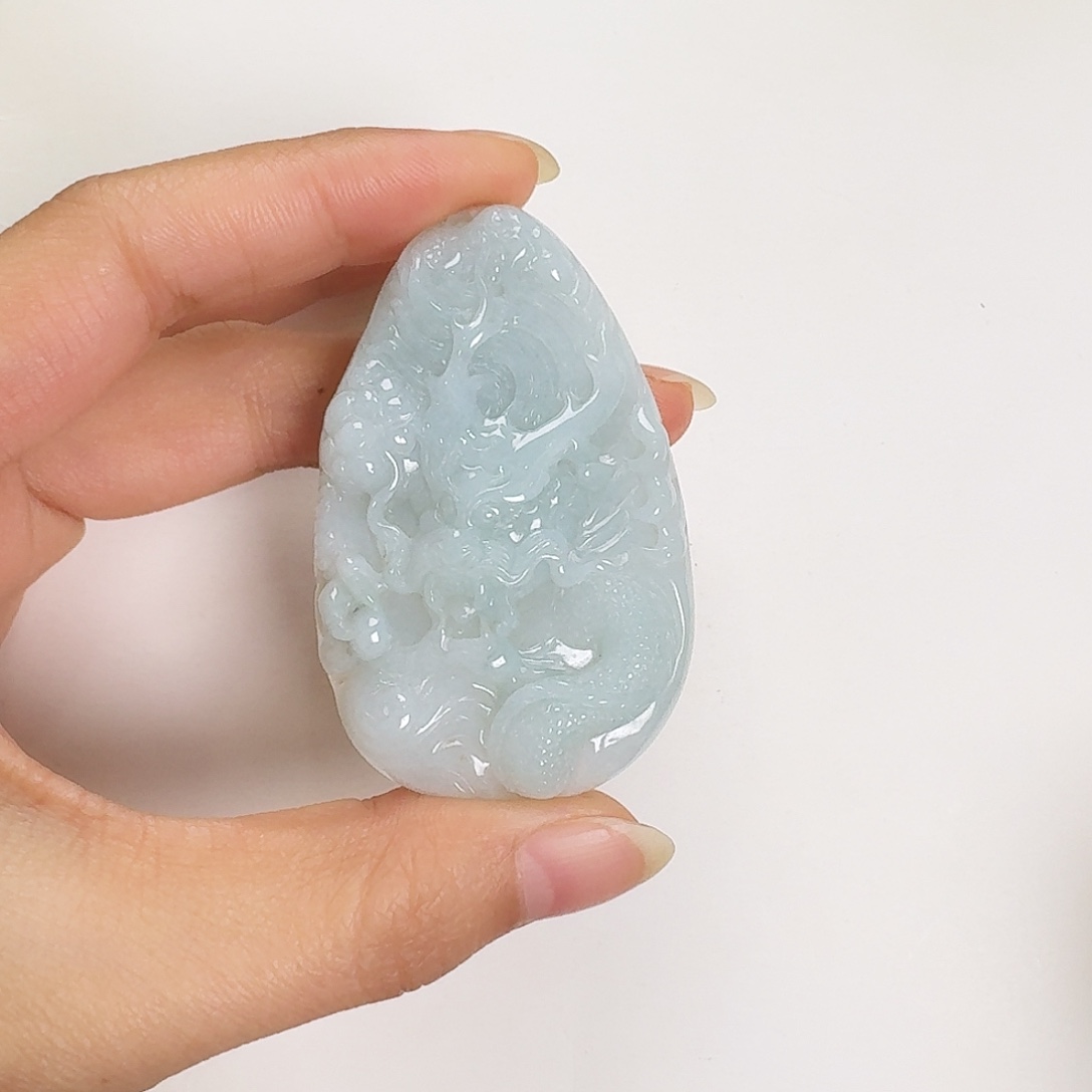 翡翠颈饰未镶嵌水*月龙牌