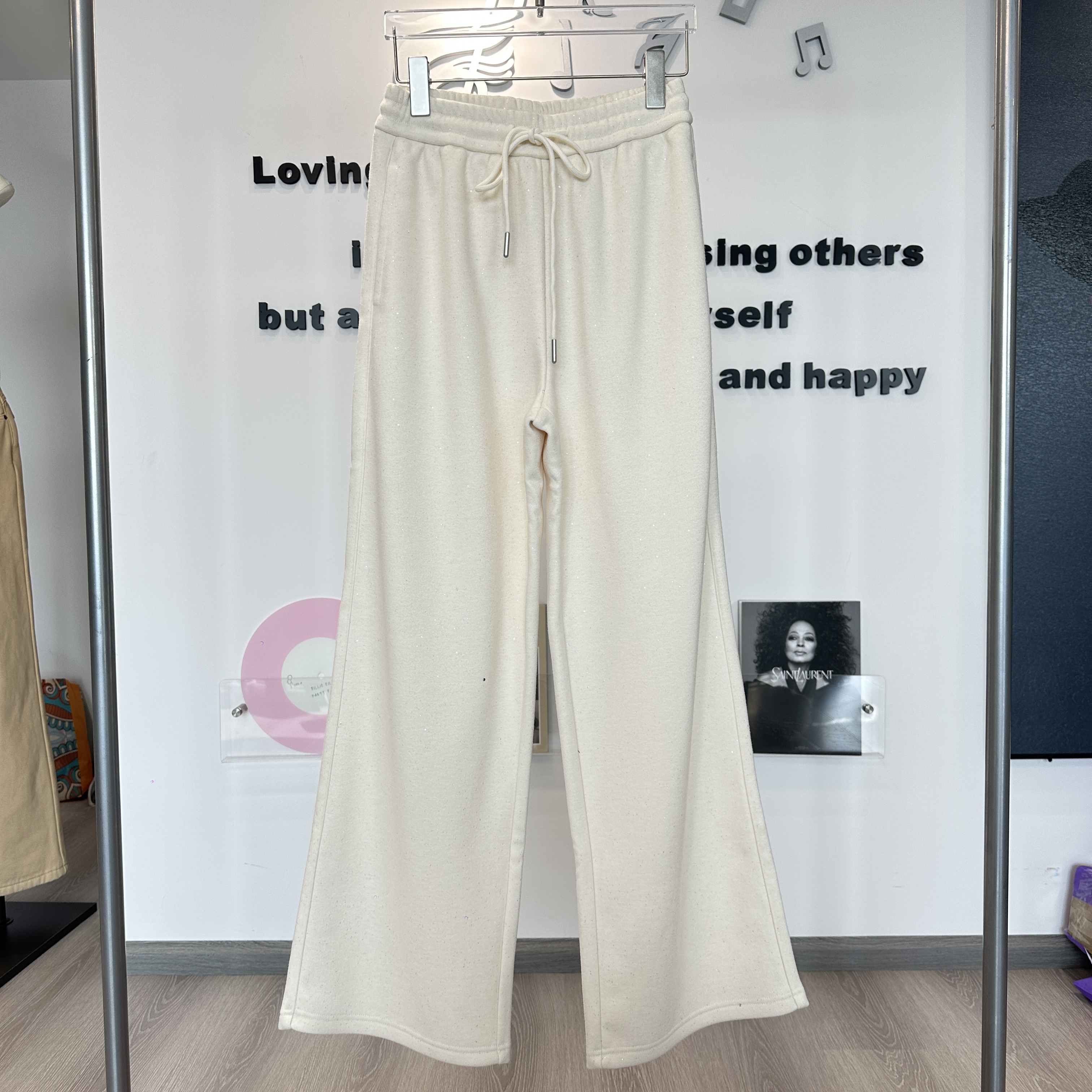 君家亮片设计纯色加绒直筒裤