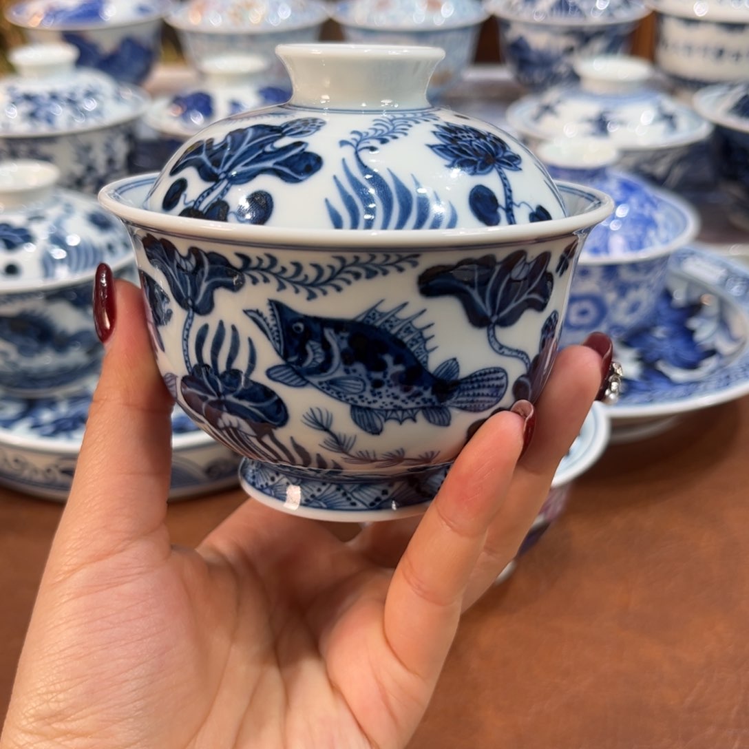 緈****y微瑕盖碗。。。。。。。。。。。。。。