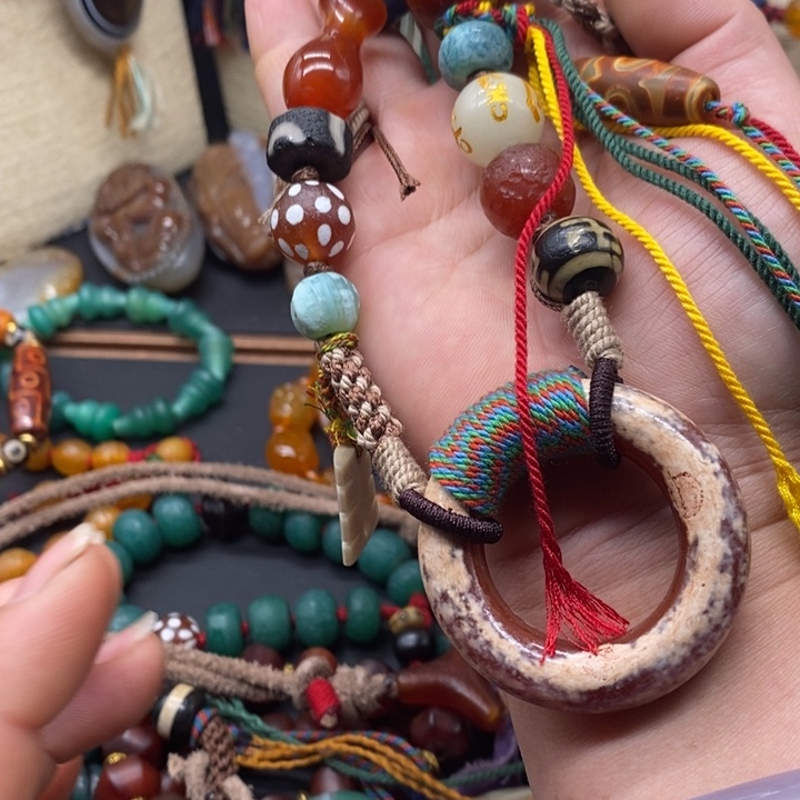 玛瑙/玉髓颈饰未镶嵌