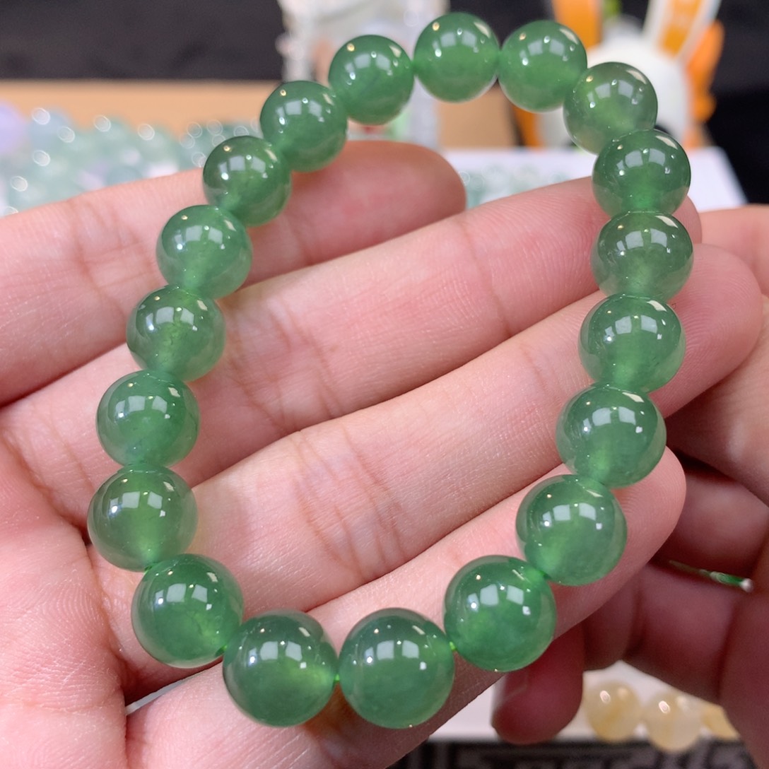 翡翠手链未镶嵌翡翠