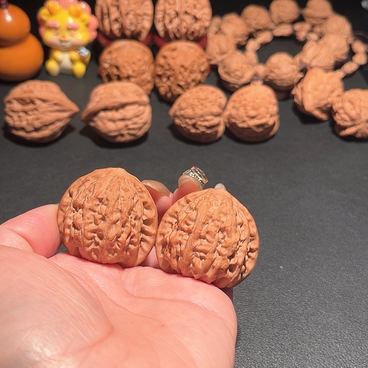 吊坠文玩核桃金牛