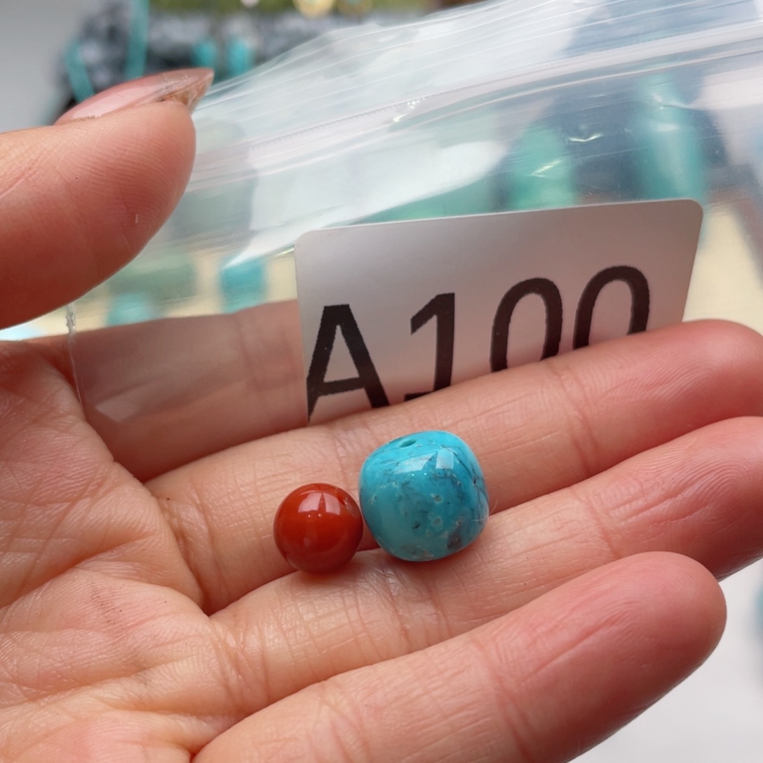 南红玛瑙配饰未镶嵌