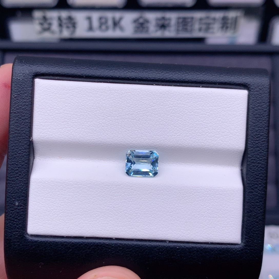 海蓝宝石裸石1.61克拉