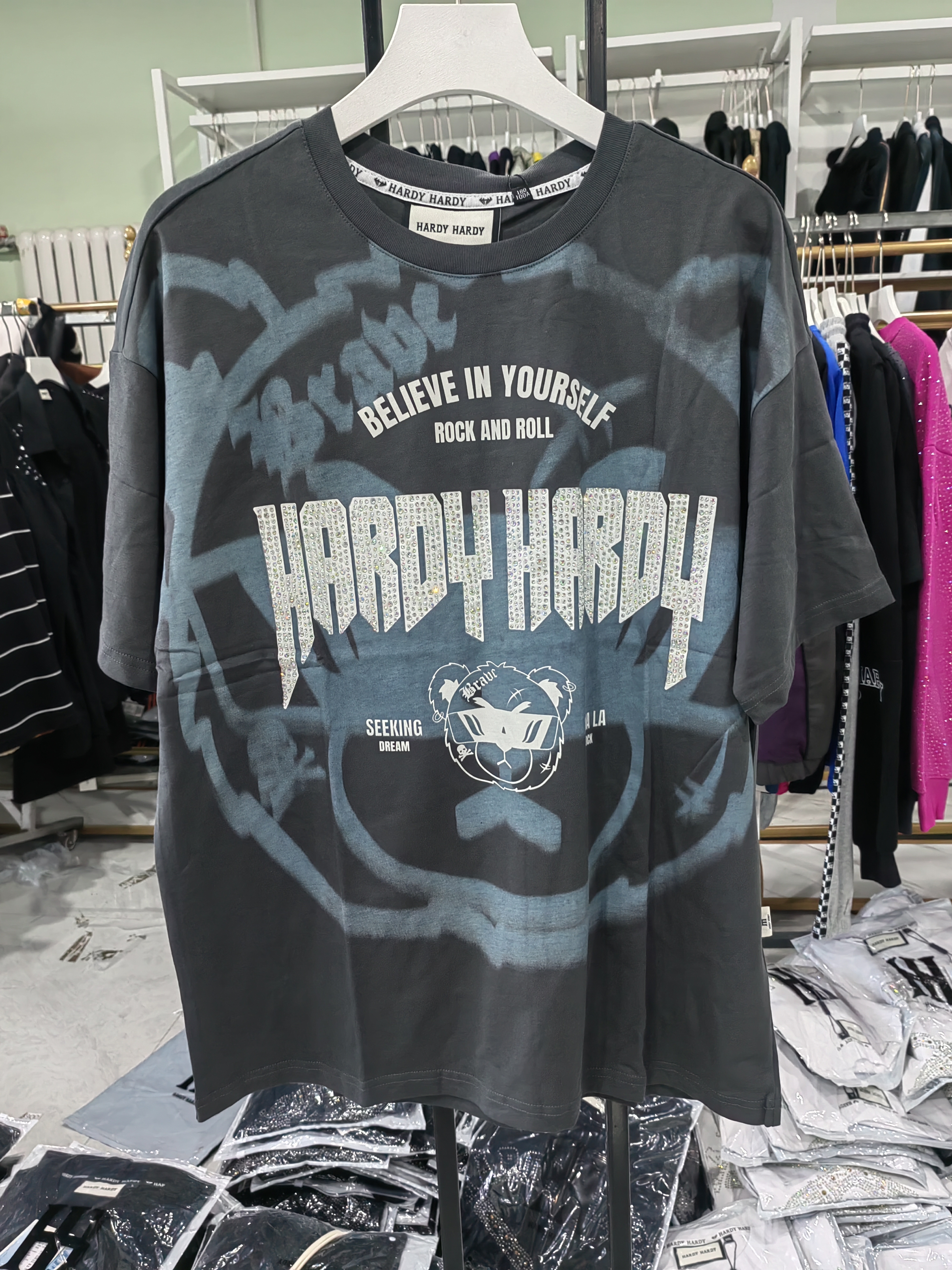 HD-2494  时尚字母镶钻T恤