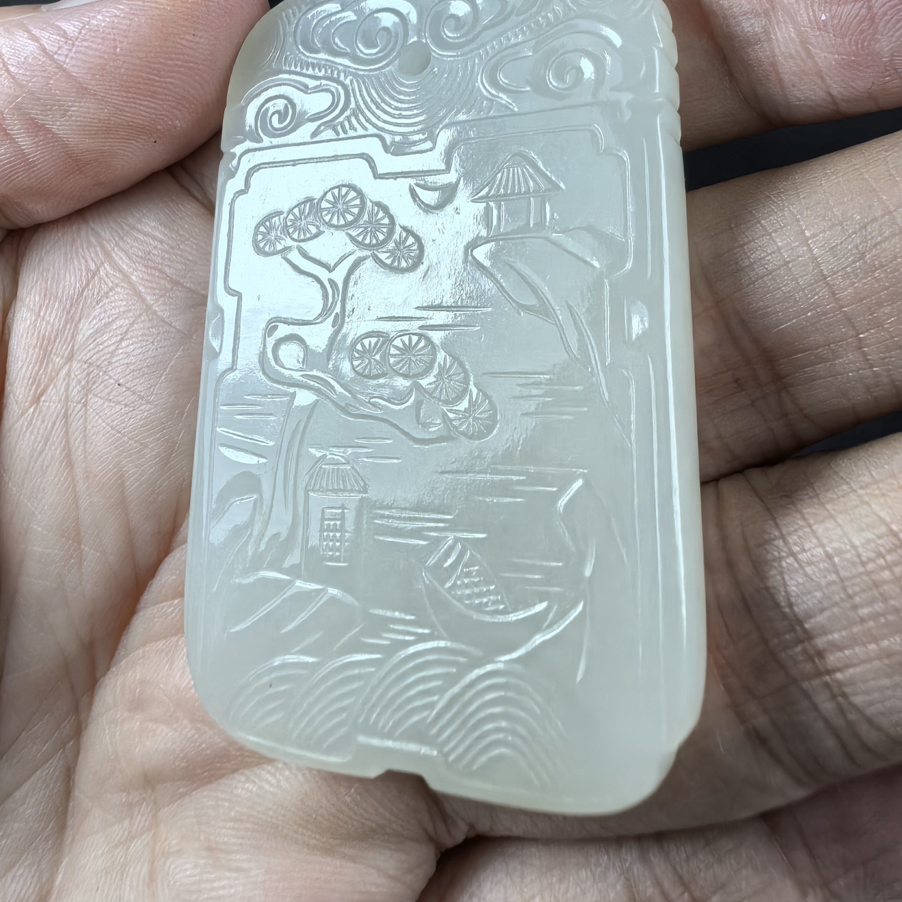 和田玉精美山水牌