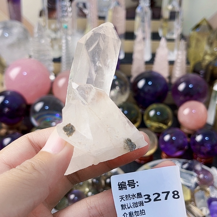 未镶嵌颈饰水晶晶簇