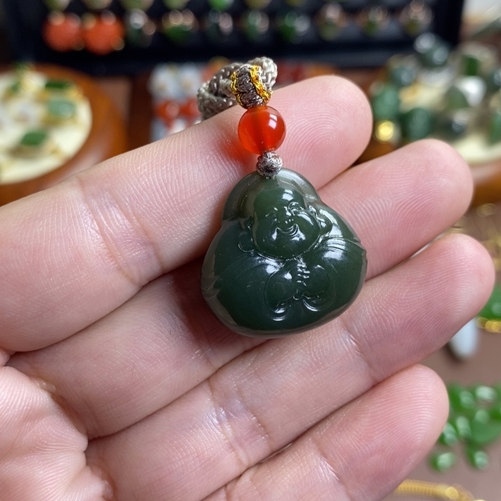 小***帽和田玉未镶嵌颈饰