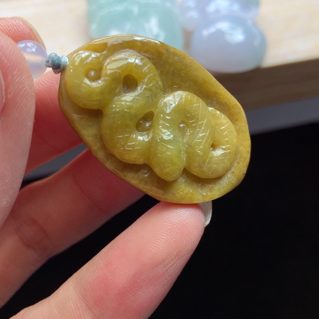 颈饰未镶嵌翡翠吊坠