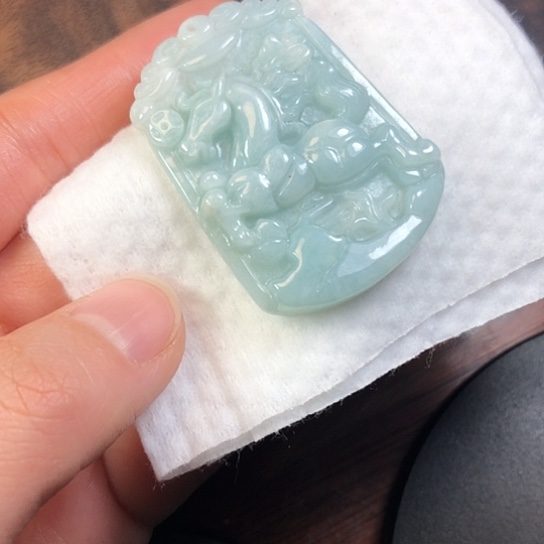 翡翠未镶嵌颈饰缅甸A货，每天下午1点半开播