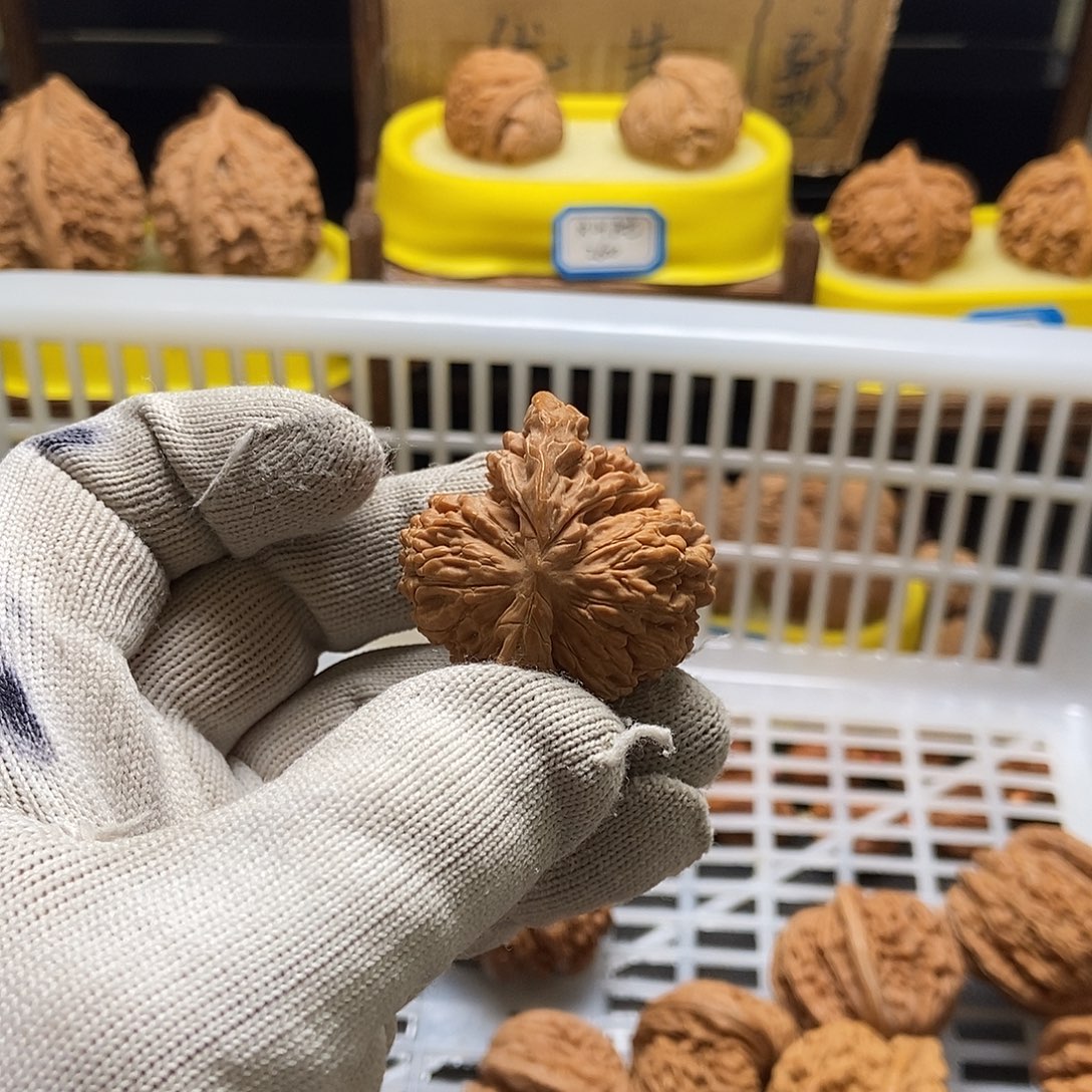 卡***咔文玩核桃吊坠楼子角