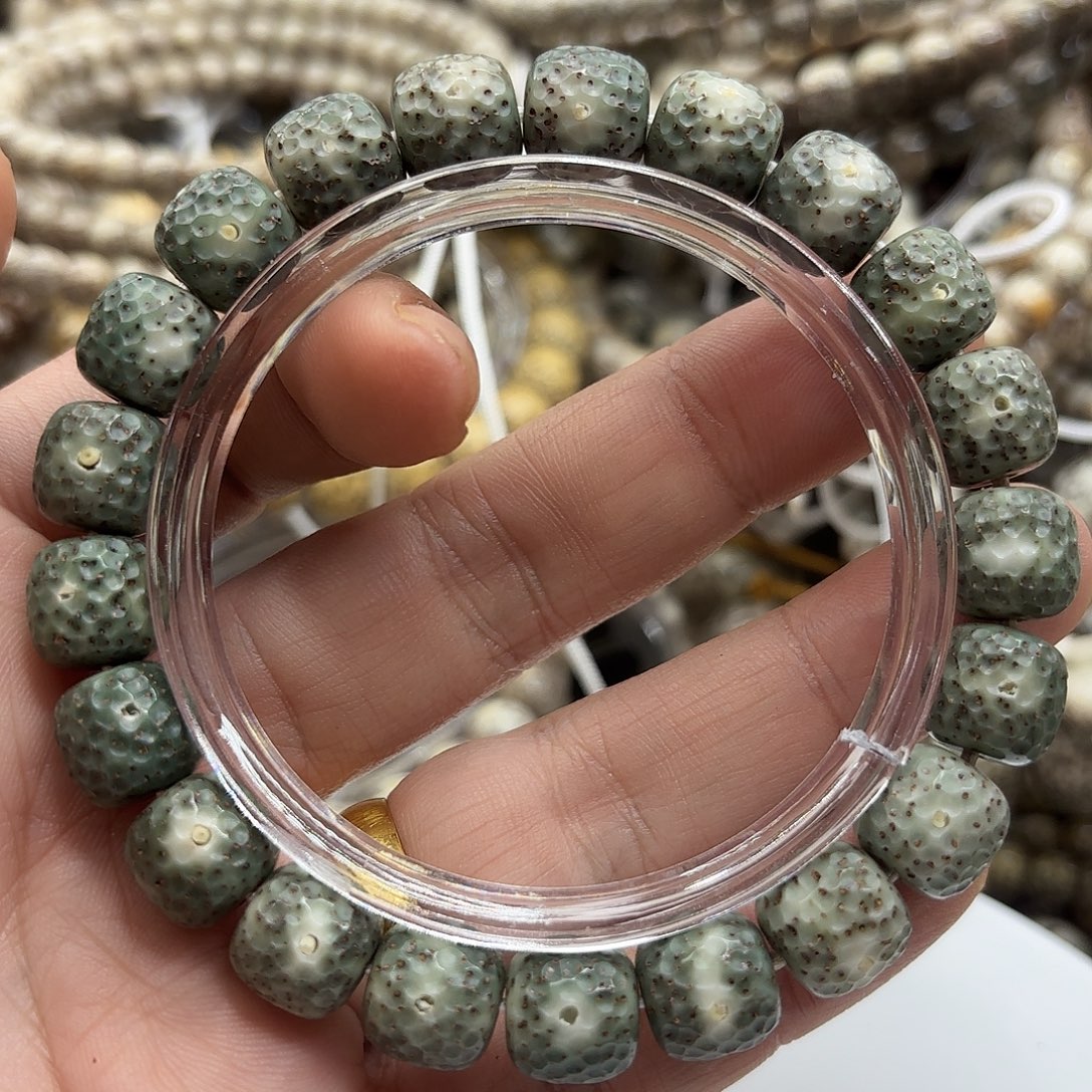 吊坠星月菩提11龙鳞