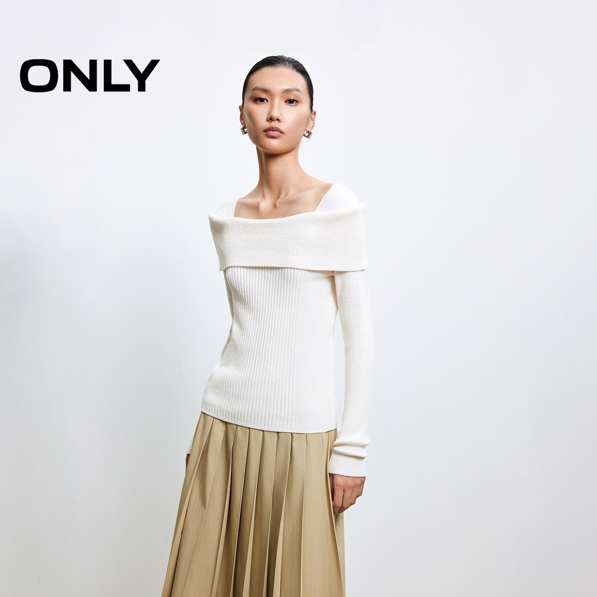 ONLY2025秋季新款优雅气质显瘦亲肤纯色一字肩针织衫女|125324017