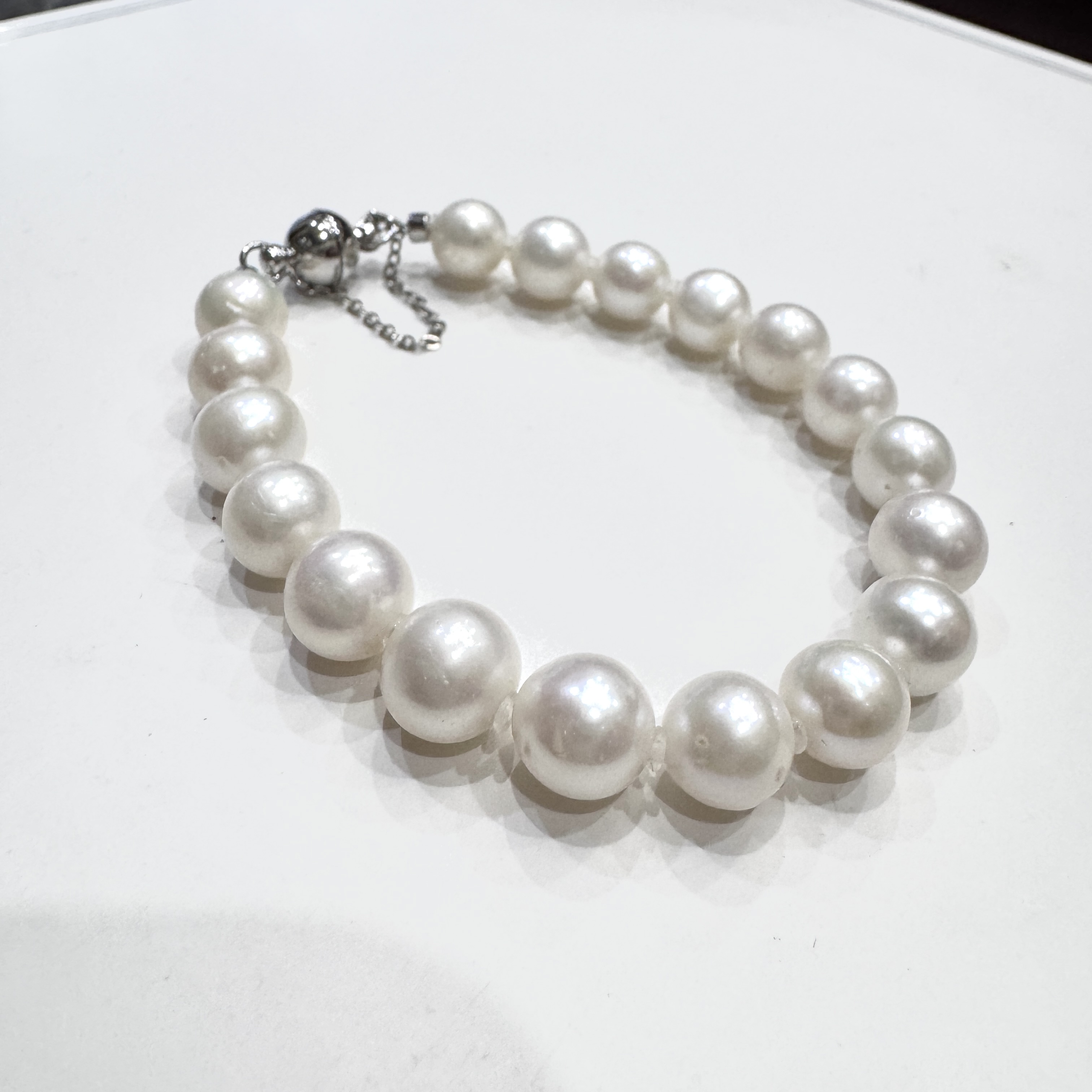 【冰哥推荐】淡水珍珠简约百搭时尚手链  9-10mm左右 多样性发一