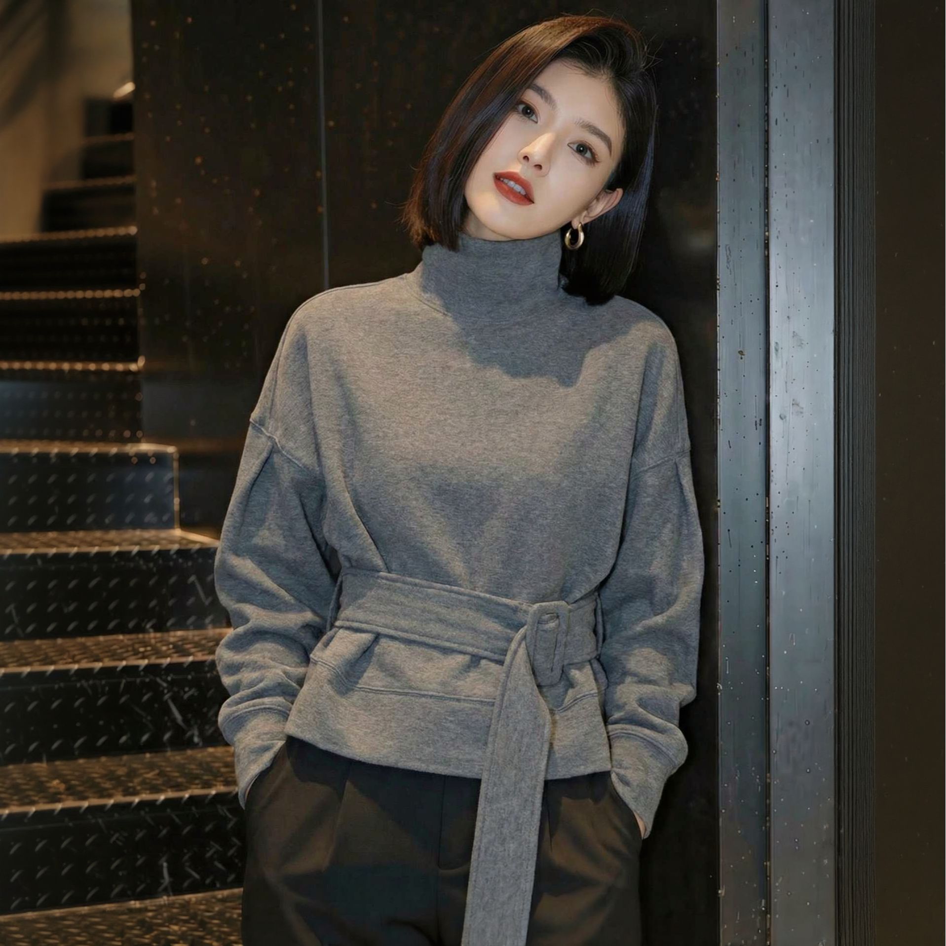 牧诗希灰色高领卫衣女秋冬新款时尚洋气减龄宽松显瘦收腰系带上衣
