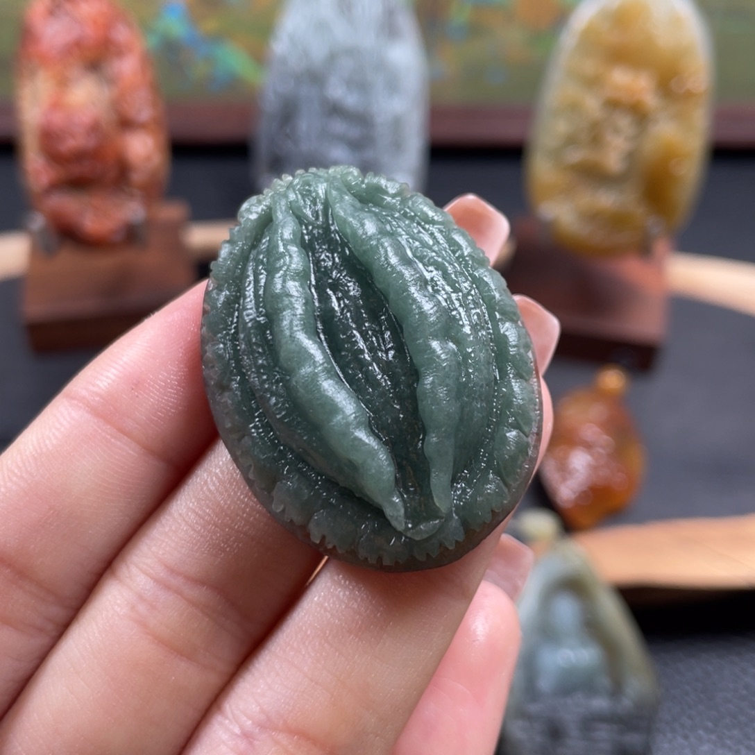 定制翡翠未镶嵌翡翠