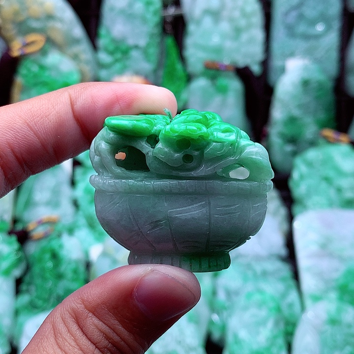 翡翠吊坠(不含链)未镶嵌