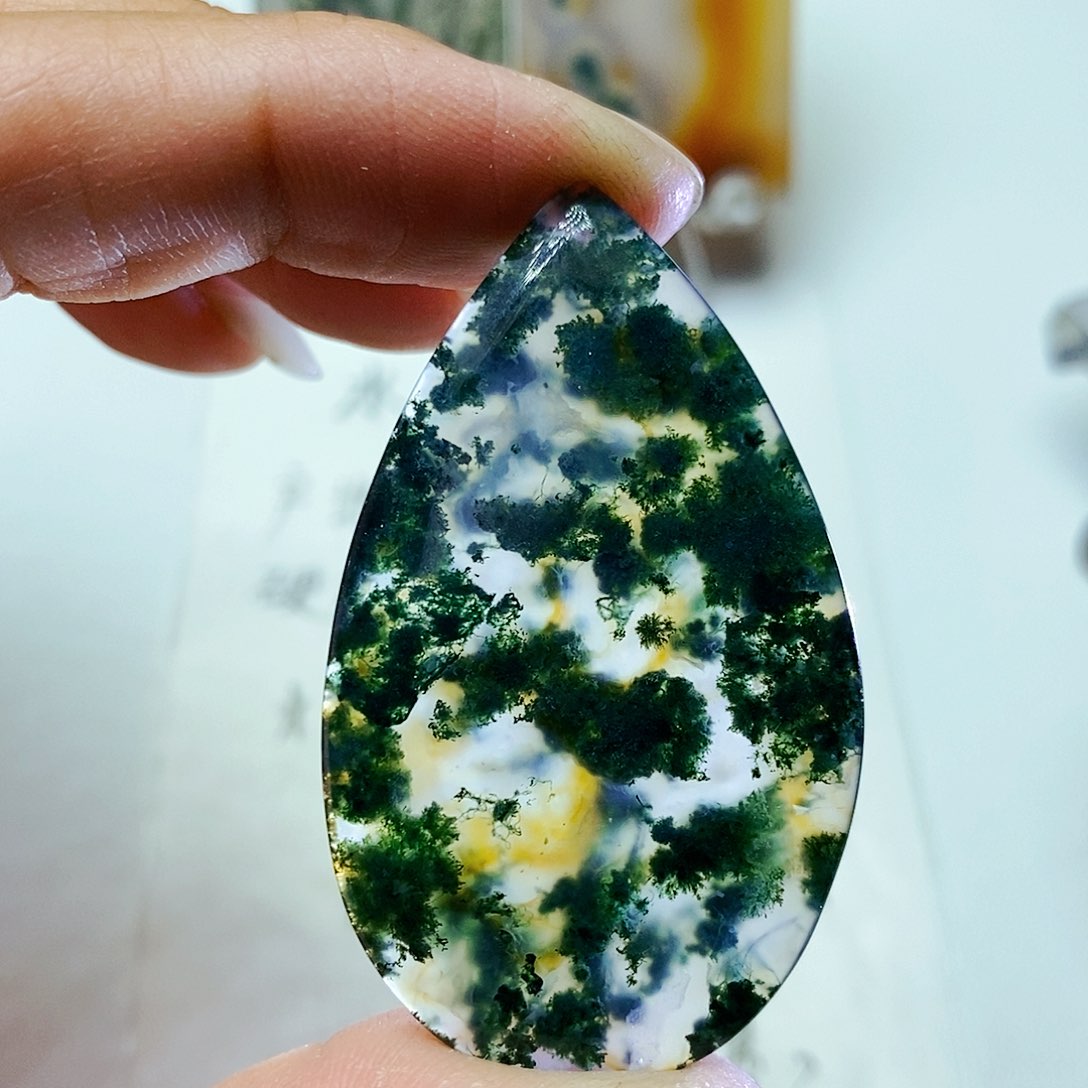 玛瑙/玉髓颈饰未镶嵌抹****忆