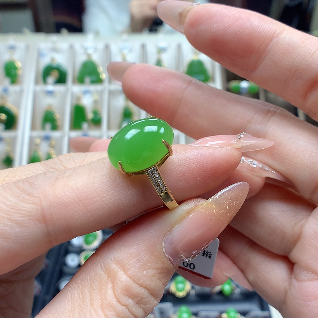 和田玉戒指18K金镶嵌家**垫1014