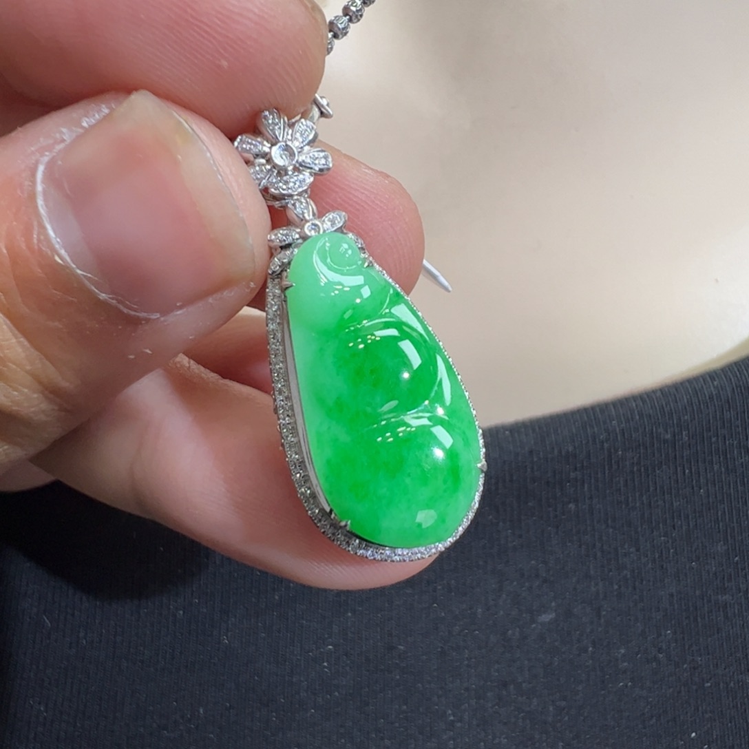 翡翠吊坠(不含链)18K金镶嵌