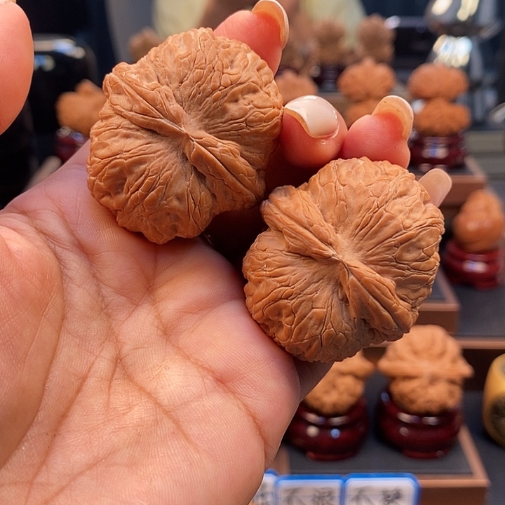 文玩核桃吊坠44元宝