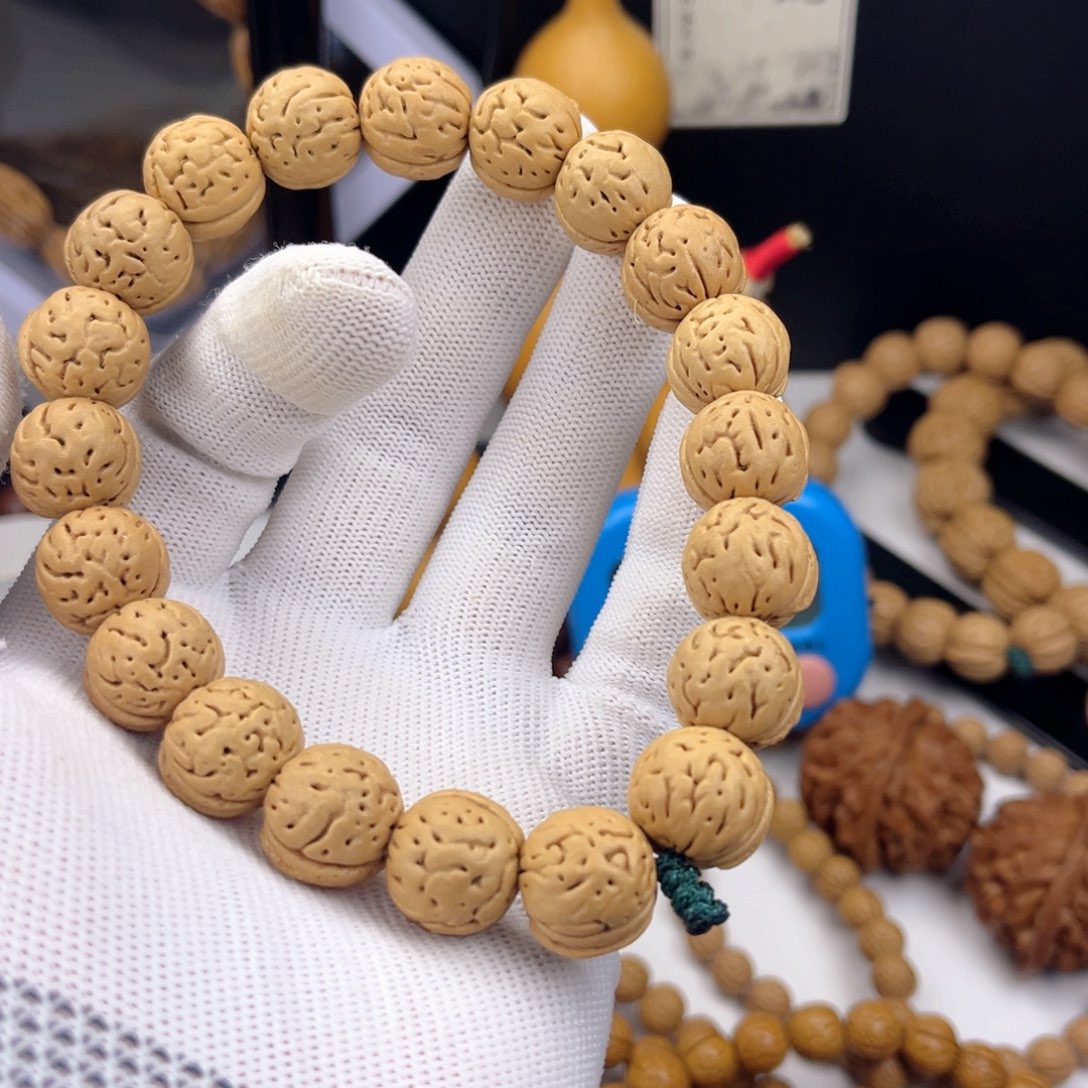 乌****斯野生盘锦肌肉15.5尺寸