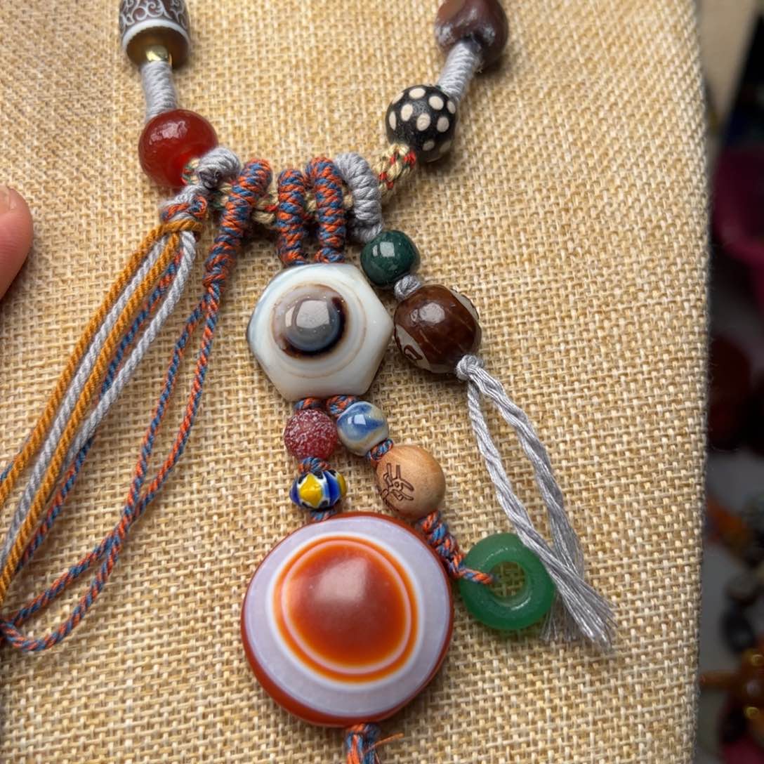 玛瑙/玉髓颈饰未镶嵌