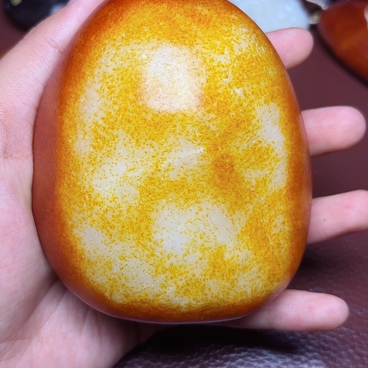 和田玉未镶嵌颈饰呼*义