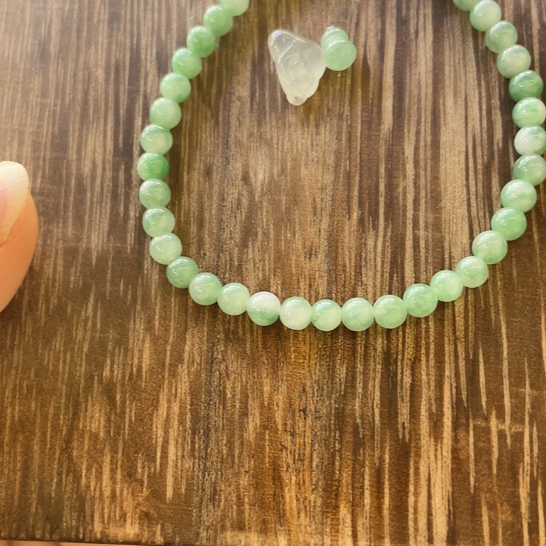 翡翠未镶嵌吊坠(不含链)?****蛋