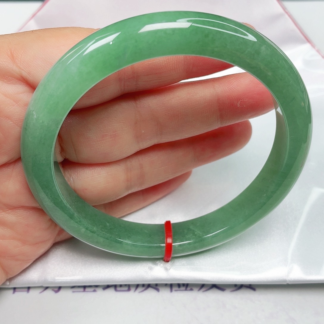 未镶嵌手镯翡翠60