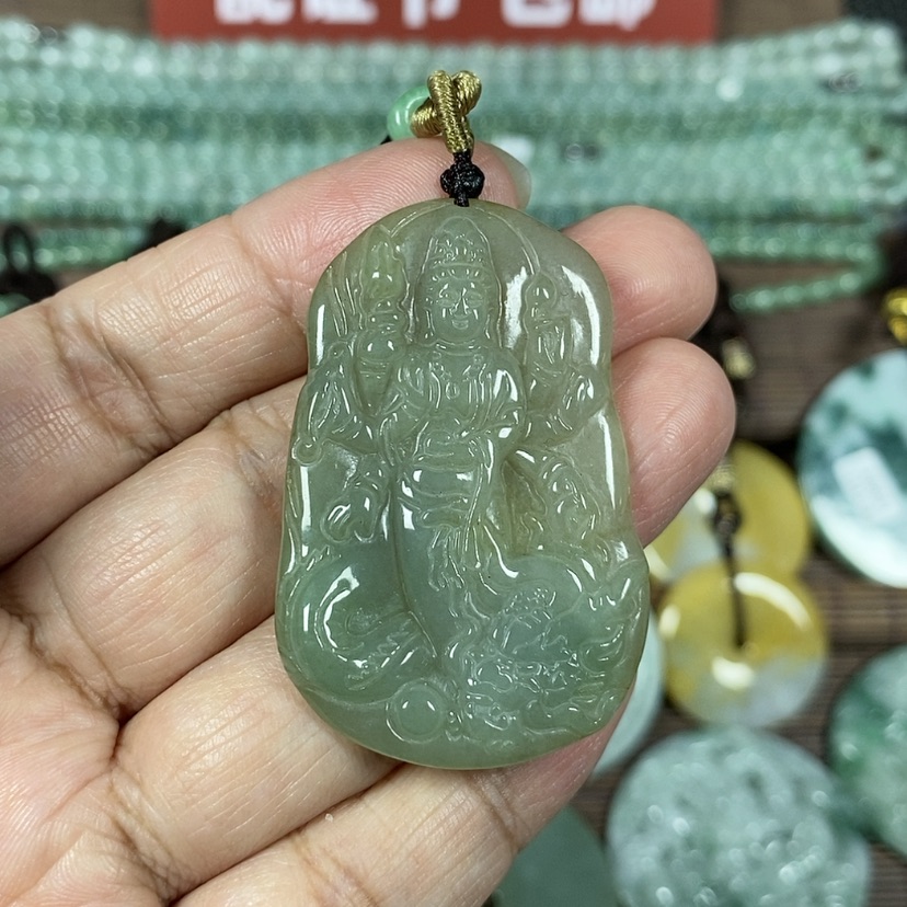 【闪购商品】翡翠颈饰未镶嵌玉吊坠翡翠玉随性御龙千手观音