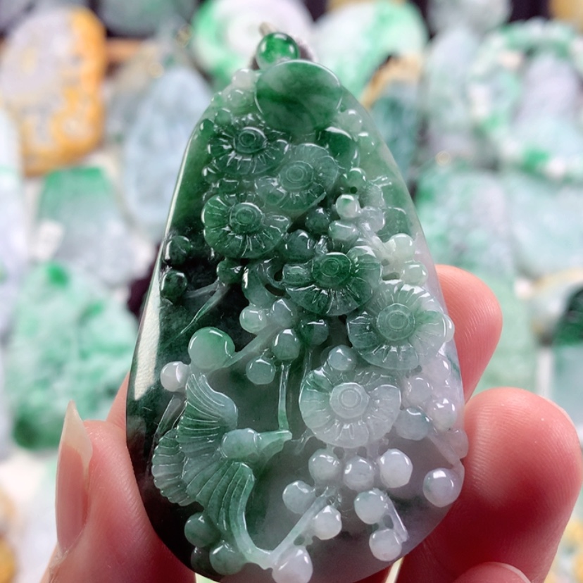 【闪购商品】翡翠吊坠(不含链)未镶嵌