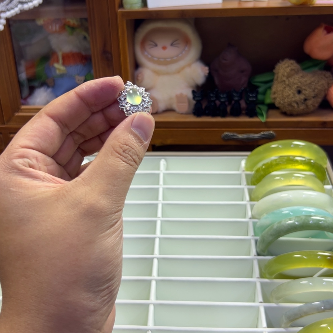 蛇纹石玉未镶嵌手镯483