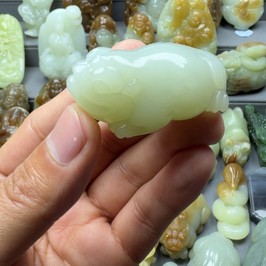 和田玉挂件未镶嵌