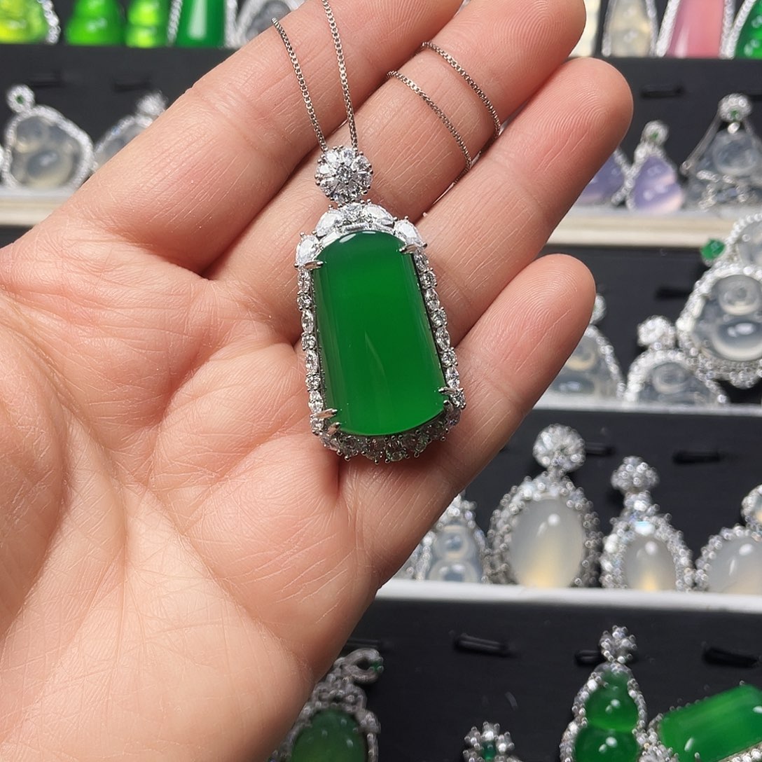 玛瑙/玉髓颈饰合金