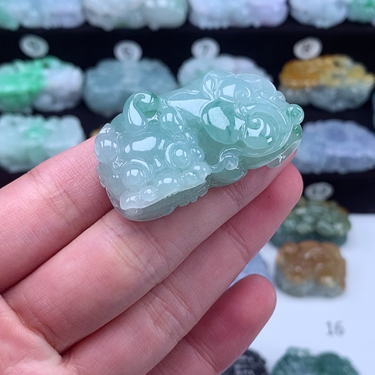 【闪购商品】翡翠颈饰未镶嵌貔貅